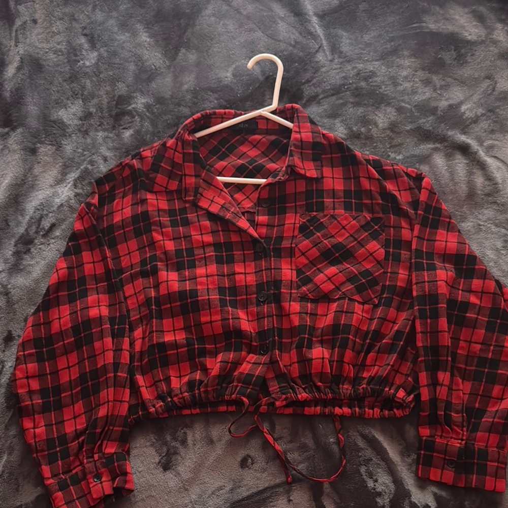 Red and Black Plaid Cropped Shirt